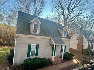 107 Franklin Dr, Central, SC 29630