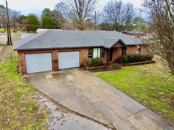 3114 Leftwich St NW, Huntsville, AL 35810