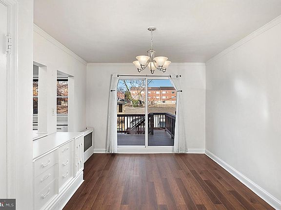 5th image of 951 Elm Ridge Ave