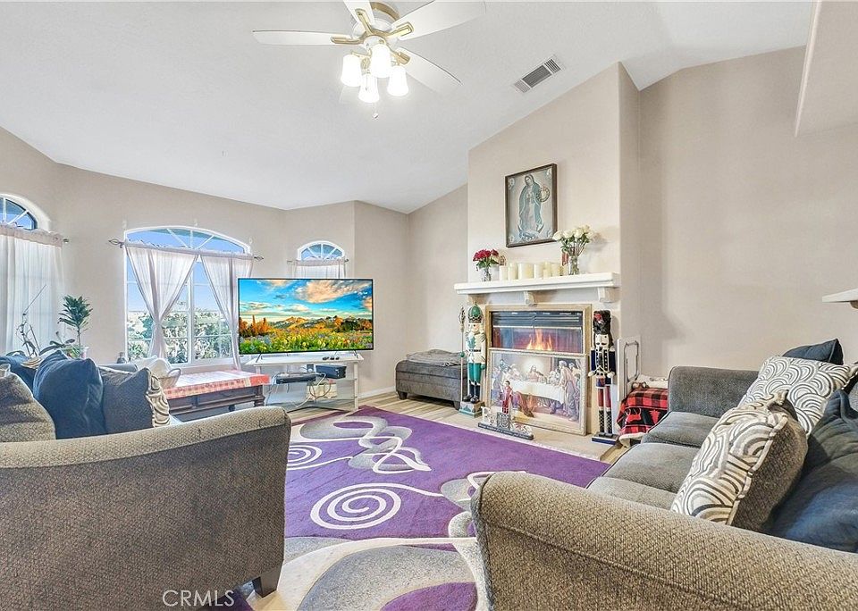 6225 Buckthorne Rd, Phelan, CA 92371 Zillow