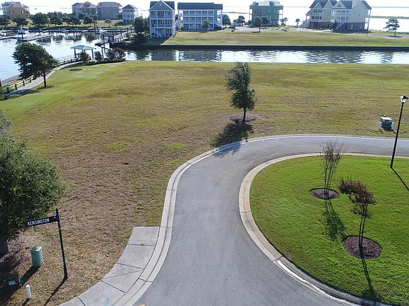 2nd image of 440 & 442 Ixon Place LOT 304 & 305