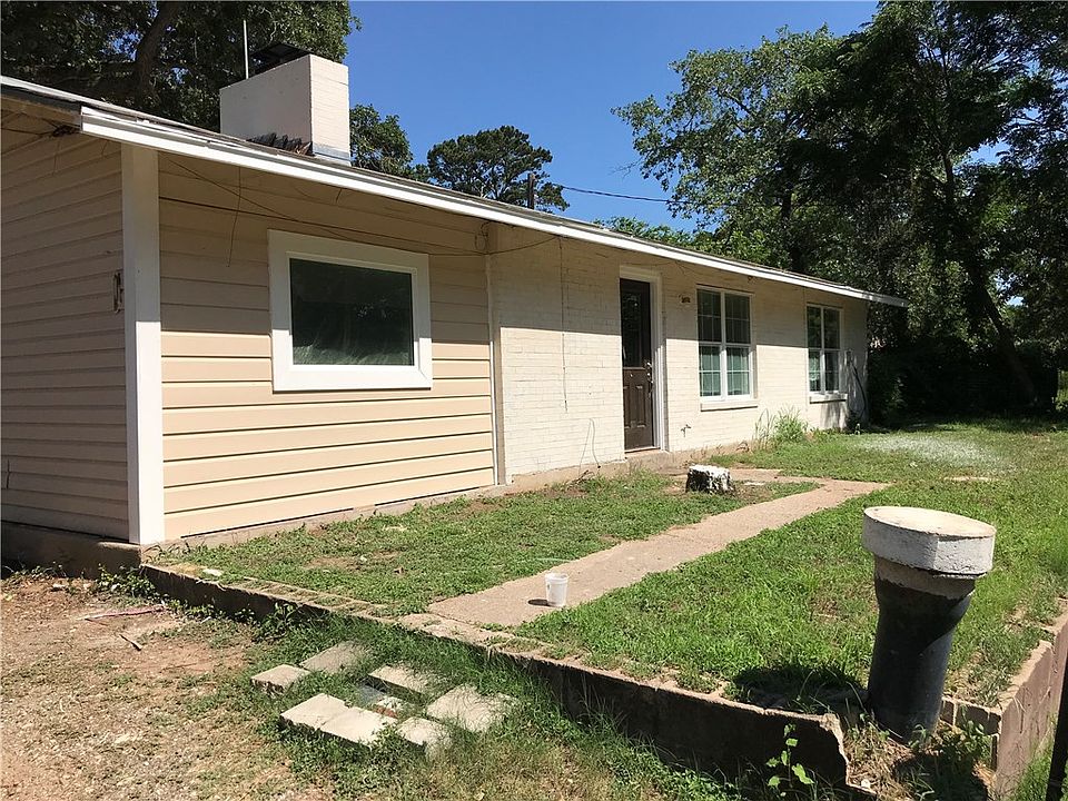 1st image of 107 Orozco Ave