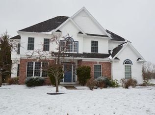 218 Millford Xing, Penfield, NY 14526