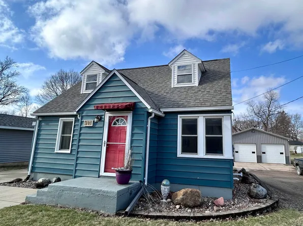 103 Park St, Spillville, IA 52168