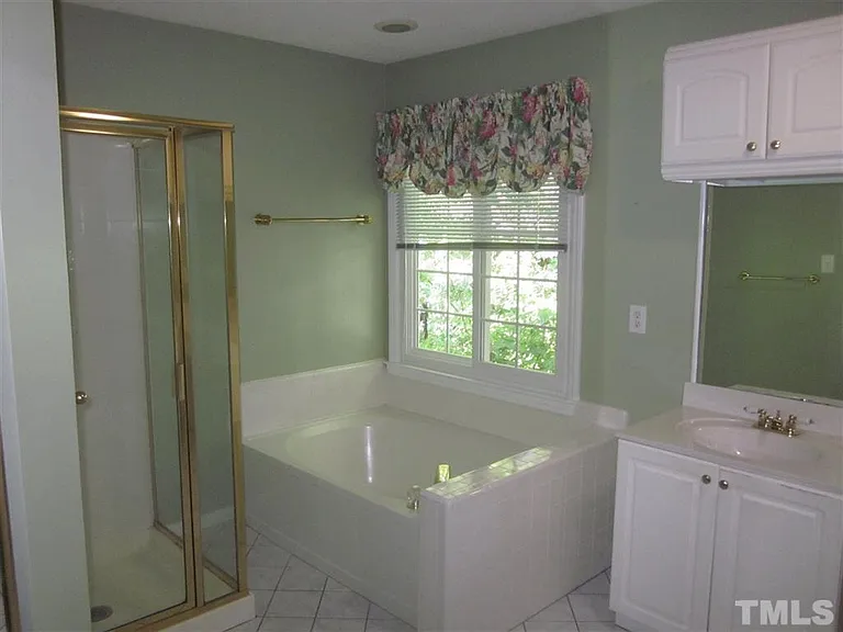 3407 Shady Creek Dr — Photo 15