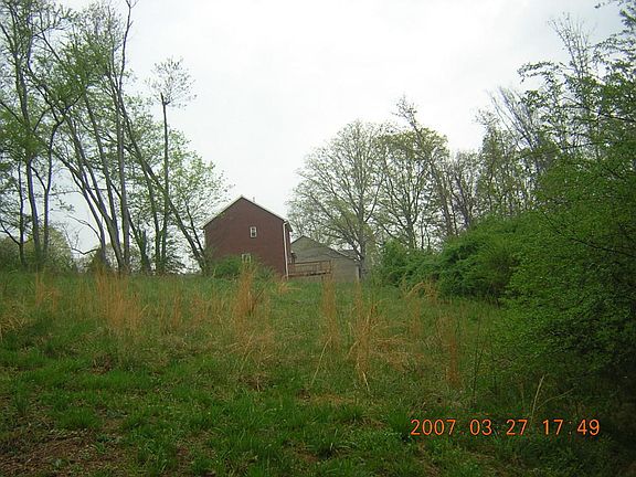 5th image of Oakley Glen Ln