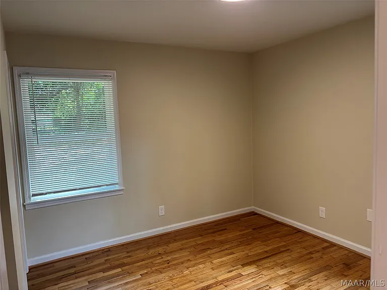 924 Peachtree St — Photo 13