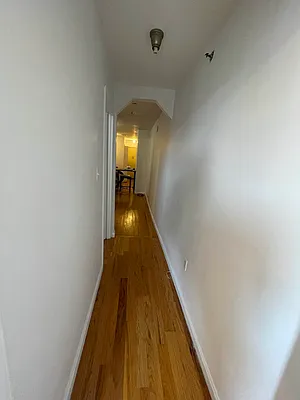 Rented by Delmark Realty LLC | media 18