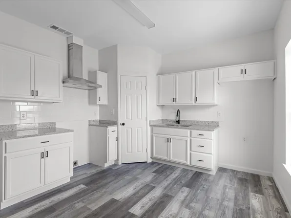 207 N Mill St, Bowie, TX 76230