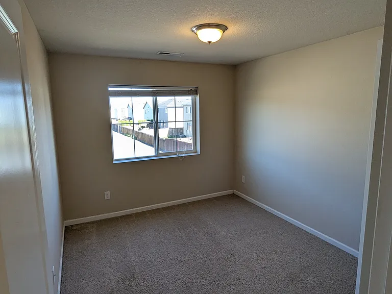 11810 NE 128th Pl — Photo 34
