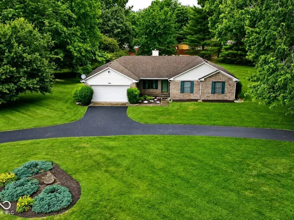 8530 Big Bend Rd, Martinsville, IN 46151
