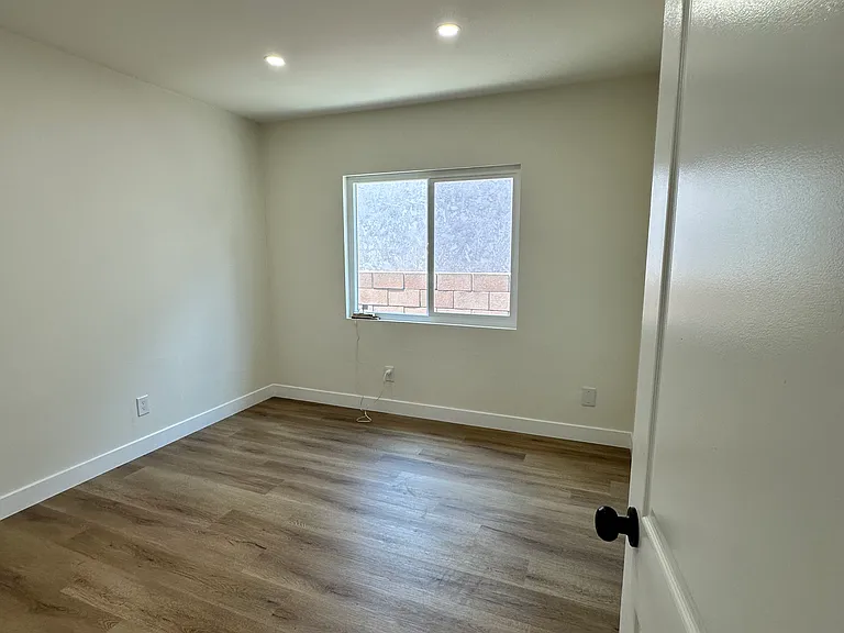 3925 W 118th St #A — Photo 10