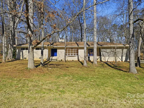 138 Kingsway Cres, Charlotte, NC 28214