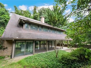 6 Wexford Ln, Pittsburgh, PA 15235