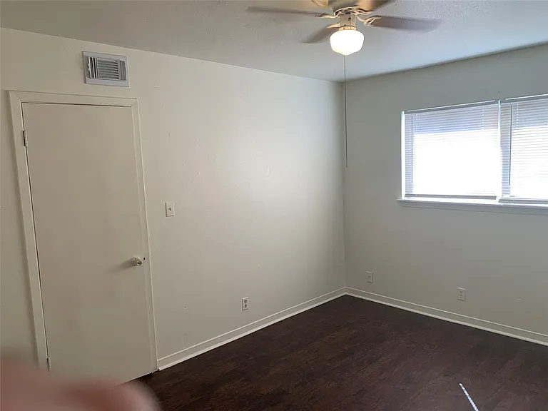 1918 Hearthstone Dr #202 — Photo 10