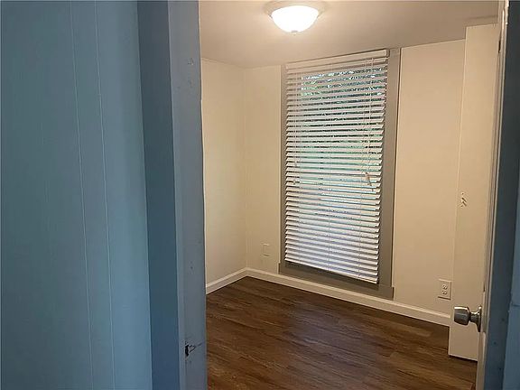 3rd image of 5834 Bentley Rd