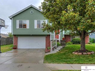 18716 S St, Omaha, NE 68135