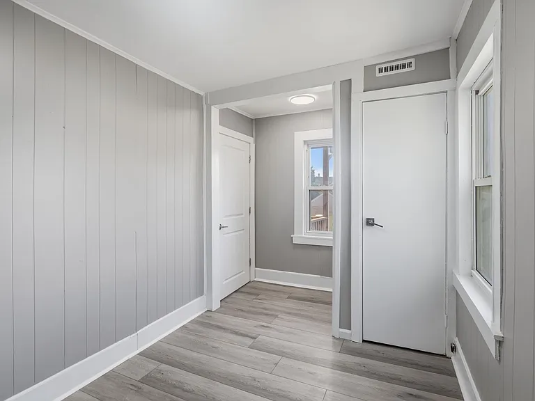 47 Sprague St — Photo 10