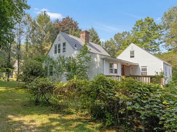 4 Pin Oak Court, Westport, CT 06880