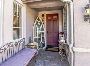 376 Woodland Rd, Simi Valley, CA 93065