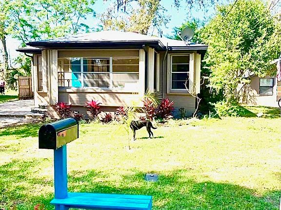 2nd image of 1220 Dixie Ave