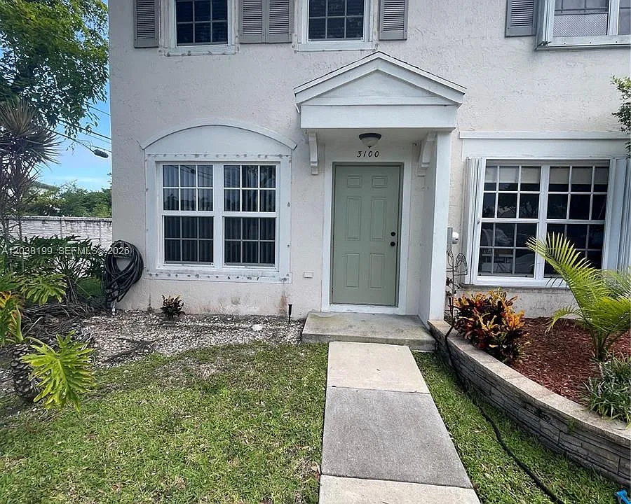 3100 SW 50th St