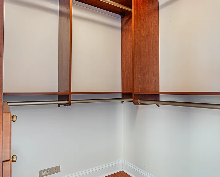 6700 S South Shore Dr #22G — Photo 12