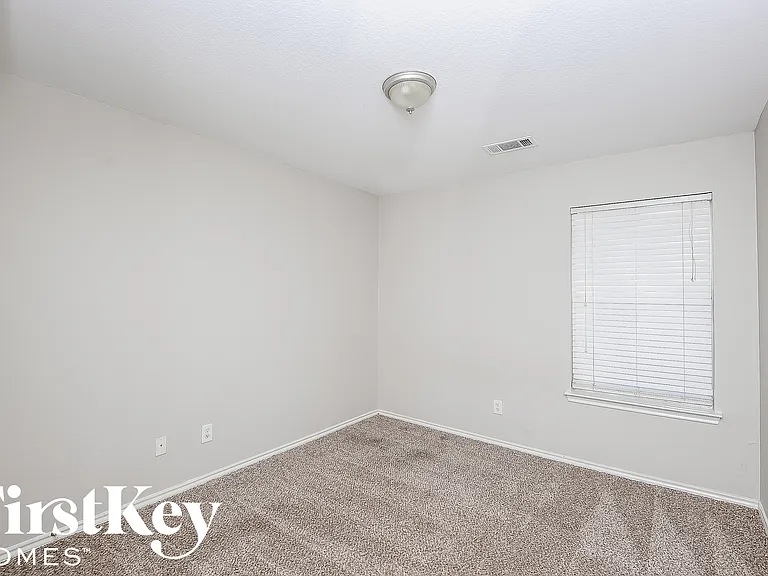 4228 Canyon Trl — Photo 13
