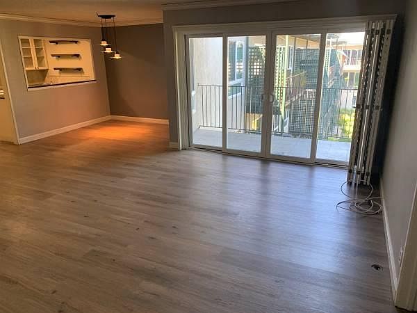 1st image of 902 Peninsula Ave APT 406