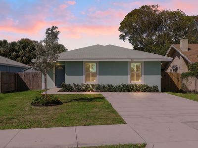 3121 Pinewood Avenue, West Palm Beach, FL, 33407