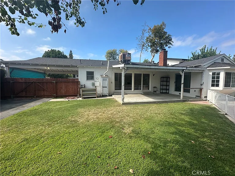 12811 Cumpston St — Photo 22