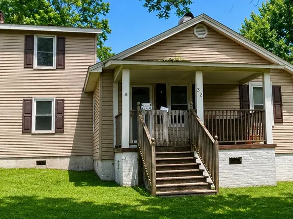 32 School St, Enoree, SC 29335