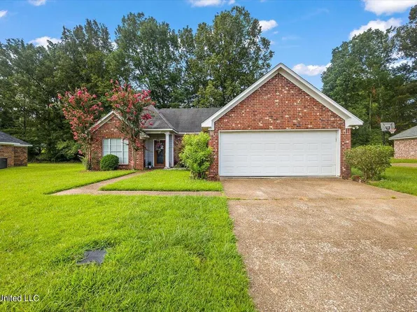 2099 Branch Creek Dr, Byram, MS 39272