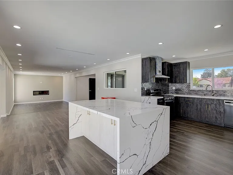 10920 Garden Grove Ave — Photo 11