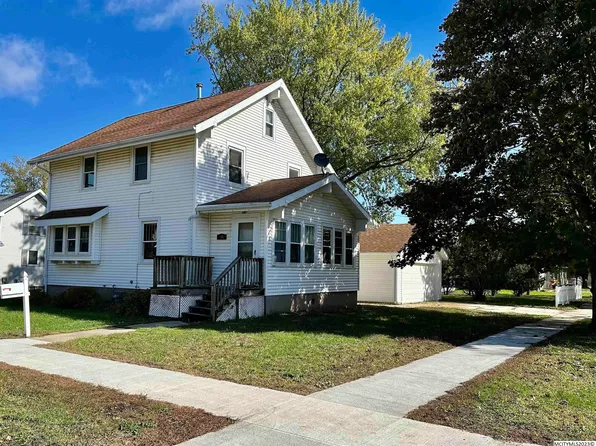 106 13th St S, Northwood, IA 50459
