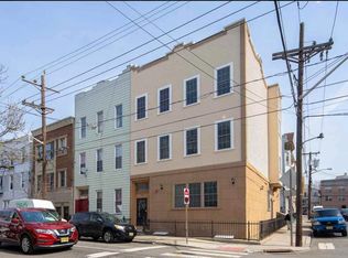 198 New York Ave APT 3R, Jersey City, NJ 07307