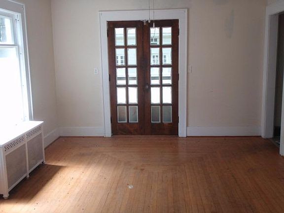 5th image of 35 Gardiner Pl