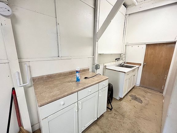 4th image of 1003 3rd Ave #1010-C