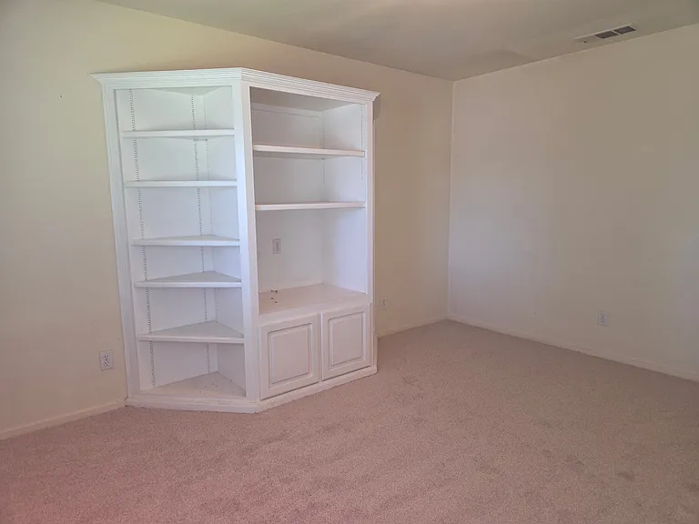 8073 N Backer Ave — Photo 11