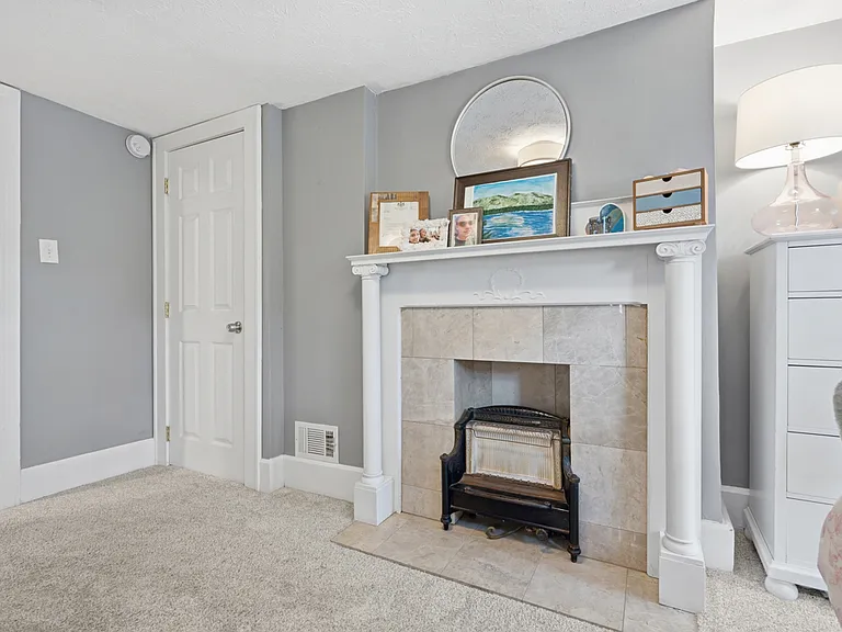 305 Centennial Ave — Photo 22