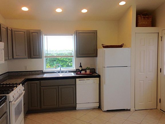4th image of 620 Del Monte Ave #A