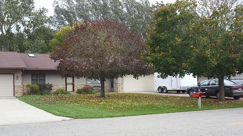 205 Westland Dr photo 1