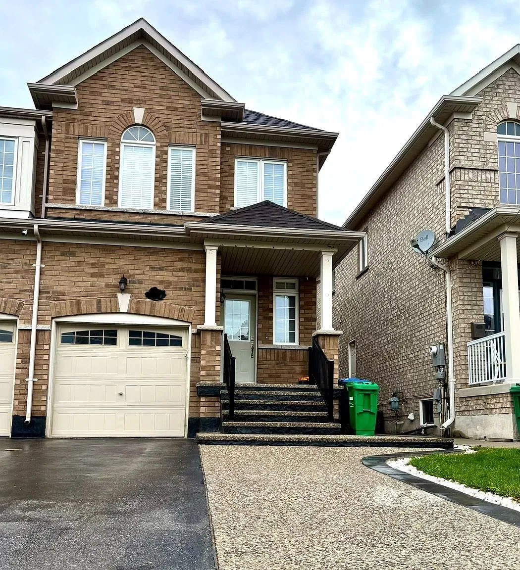 4 bed, $3,250 — Photo 1