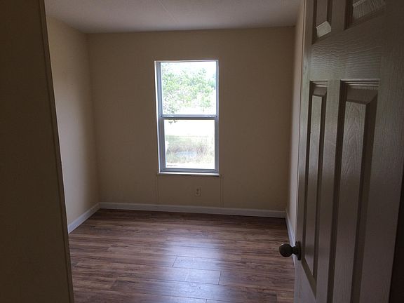 3rd image of 10504 Hibbs Ln #2
