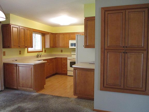 4th image of 1233 E Cir E