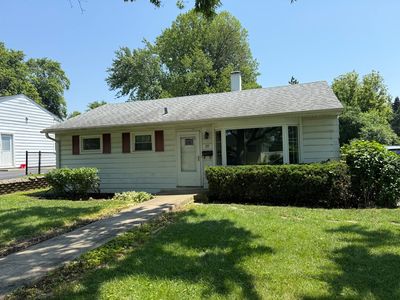 29 Roslyn Rd, Westmont, IL, 60559