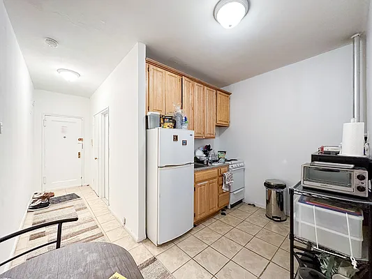Rented by Compass | media 4