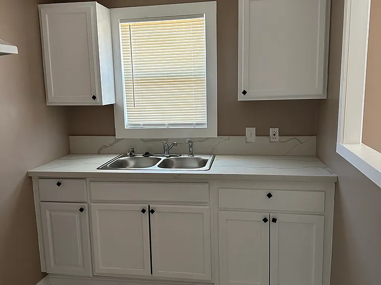 420 E Lime Ave — Photo 7