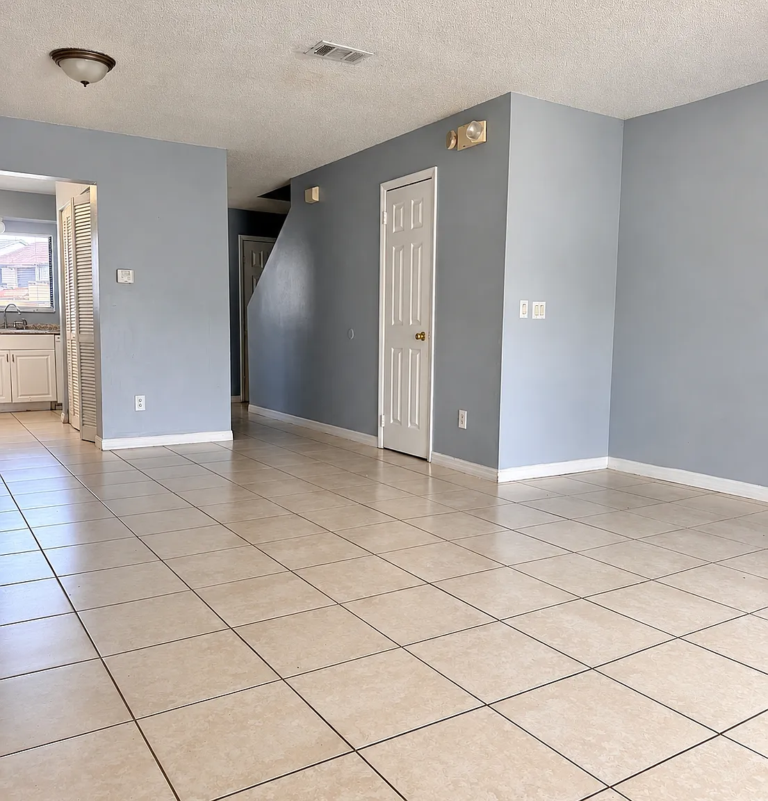 205 Eden Lane — Photo 3