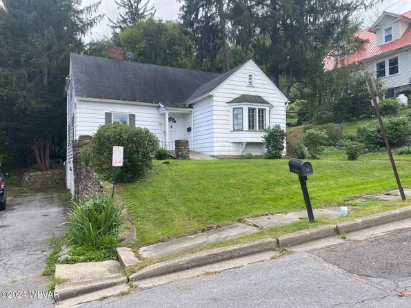 110 Akeley Ln, Lock Haven, PA 17745